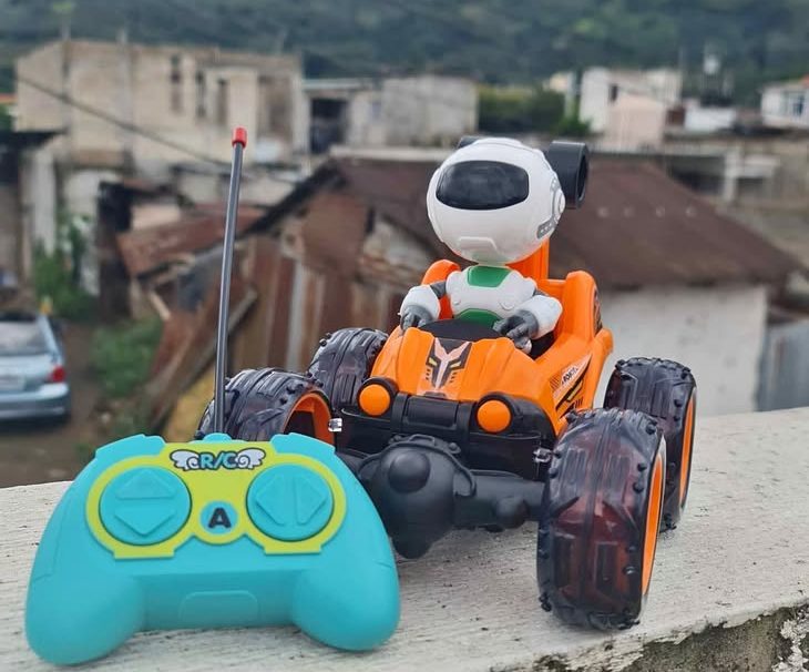Voiture robot à télécommande- Orange