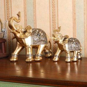 Statuette de l’élephant chanceux deux tailles ( petit et moyen)